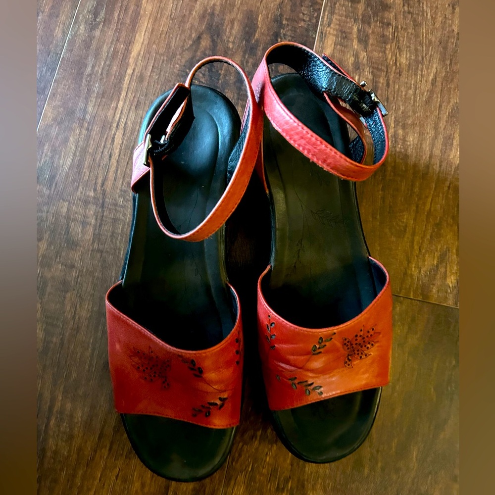 Dansko  Ankle Strap Sandal Womens 38 EU Open Toe w/ Heel